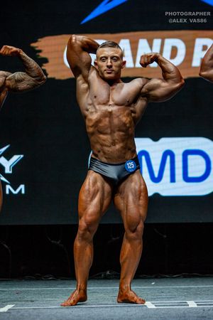 CLASSIC PHYSIQUE НОВИЧКИ